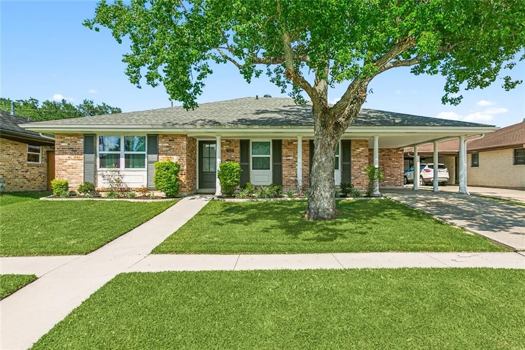 Property Photo: 1621 Hall Avenue LA 70003