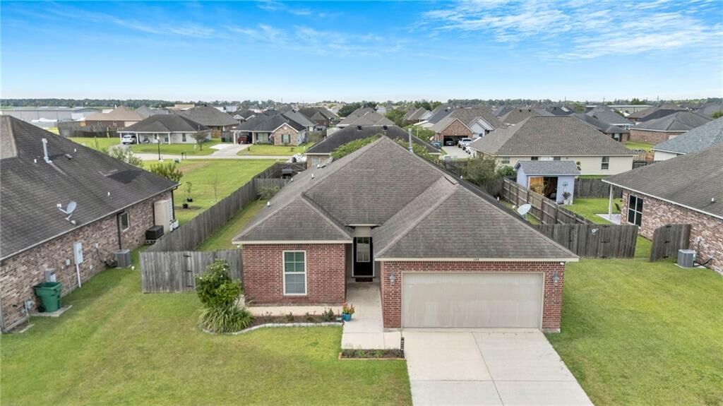Property Photo:  145 Cottage Way  LA 70301 
