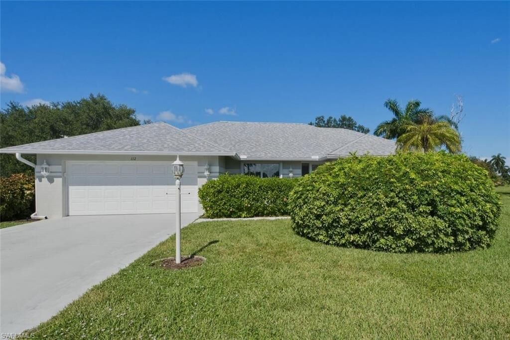 Property Photo:  112 Bordeaux Ct  FL 34112 