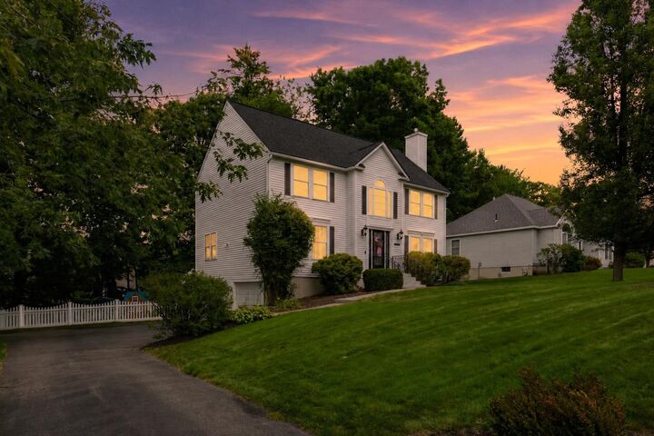 Property Photo:  22 Virginia Court  NH 03106 