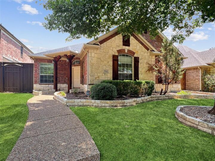 Property Photo: 5962 Country View Lane TX 75036