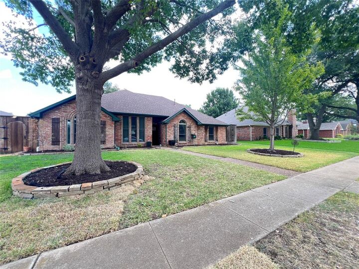 Property Photo: 6816 Sweetwater Drive TX 75023
