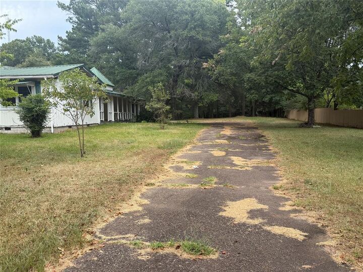 Property Photo: 1822 N US Hwy 259 Highway OK 74728