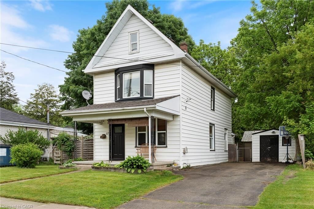 Property Photo: 17 Bertha Street ON N3Y 3M6