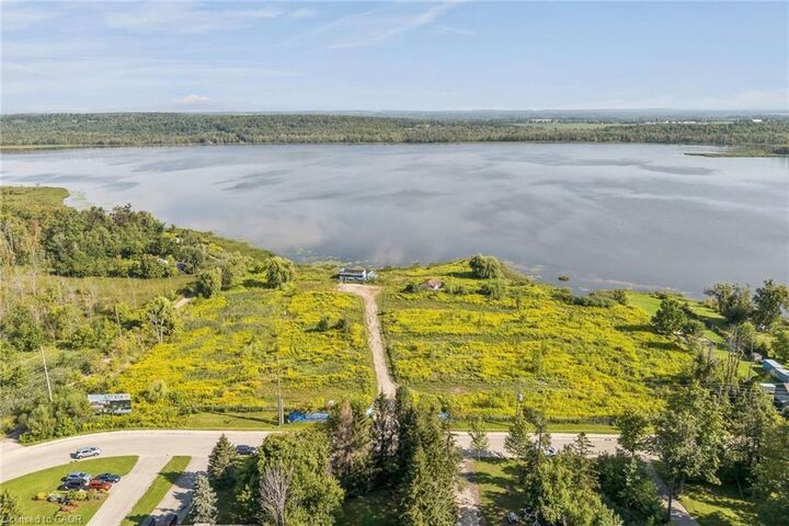 Property Photo:  10-20 Little Lake Drive  ON L4M 7C1 
