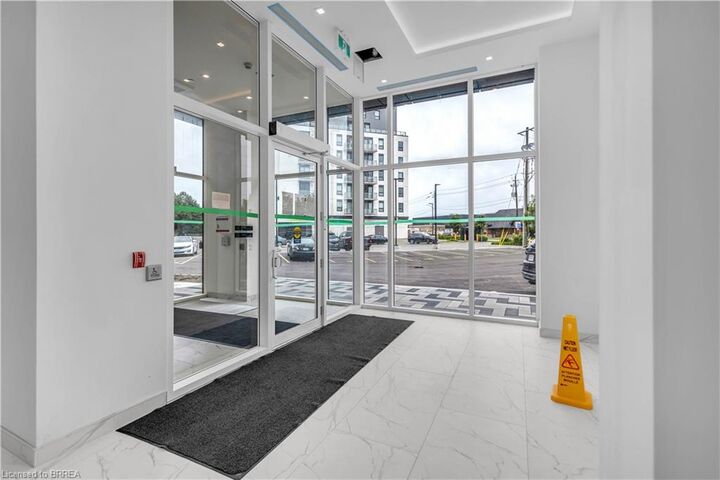 Property Photo:  33 Erie Avenue 1609  ON N3S 0K7 