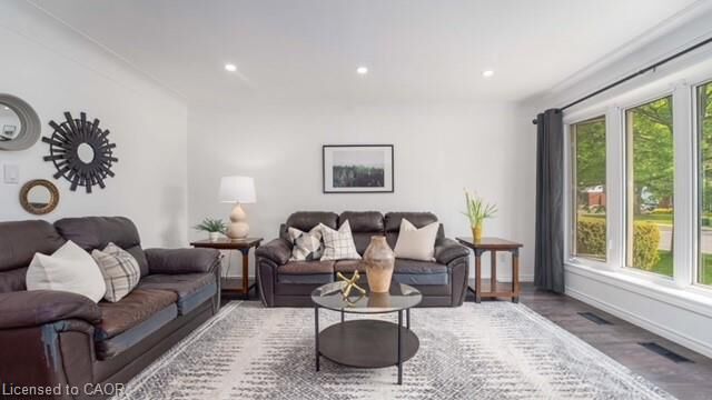 Property Photo:  48 McDonald Avenue Upper  ON N1R 4J2 