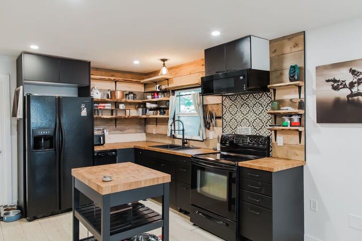 Property Photo:  10306 106 Avenue  AB T8V 1K4 