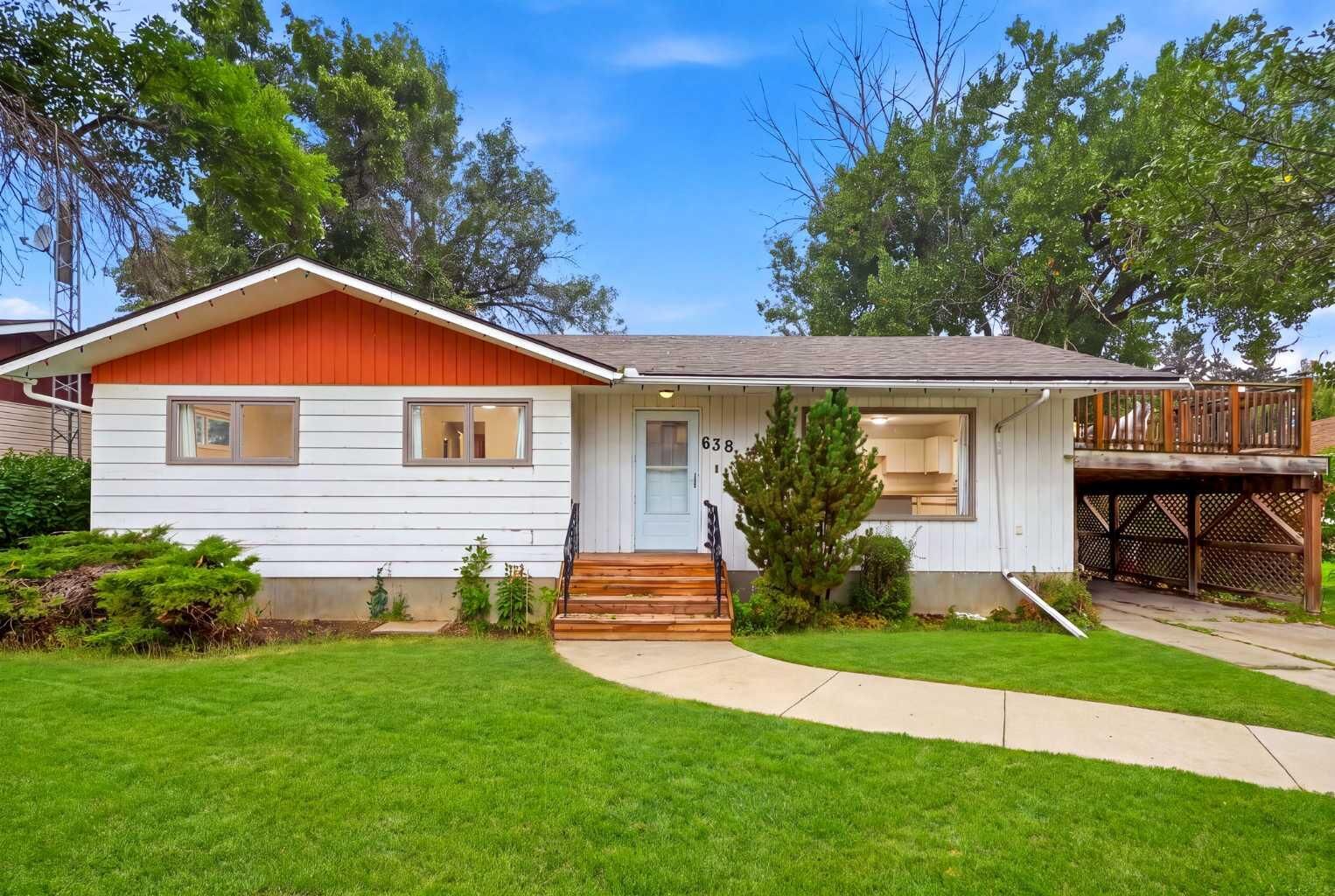 Property Photo:  638 1 Street S  AB T0L 2B0 