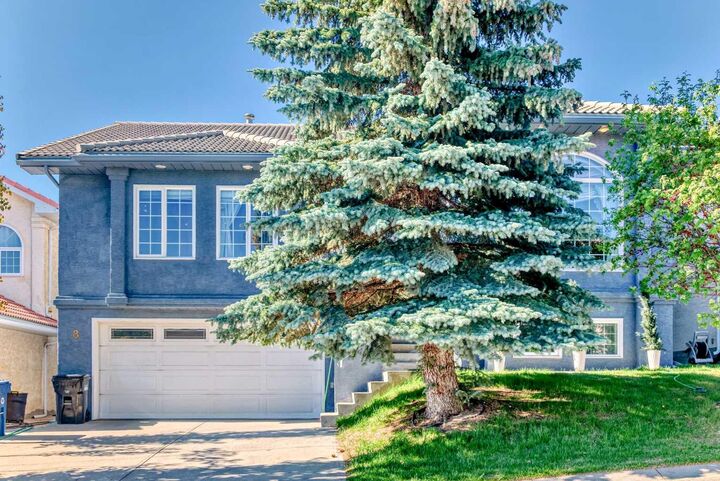Property Photo: 8 Signature Point SW AB T3H 2Y2