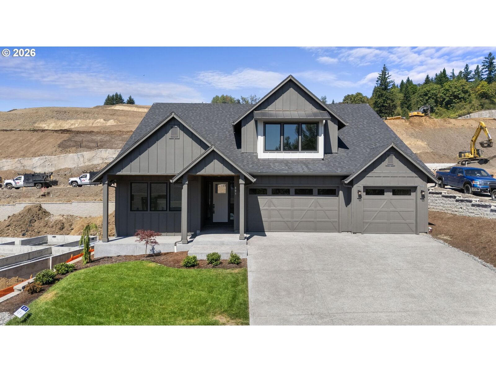 Property Photo: 803 N V St WA 98671