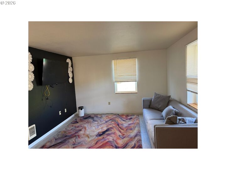 Property Photo:  9230 SE Division St 206  OR 97266 