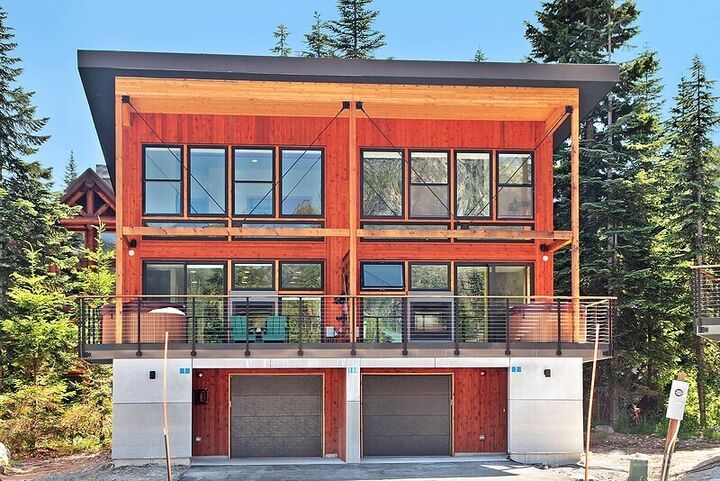 Property Photo: 200 Pass Life Way 1 WA 98068