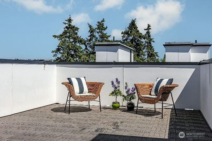 Property Photo: 3833 23rd Avenue W B WA 98199