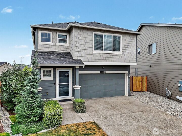 Property Photo:  18625  108th Avenue E  WA 98374 