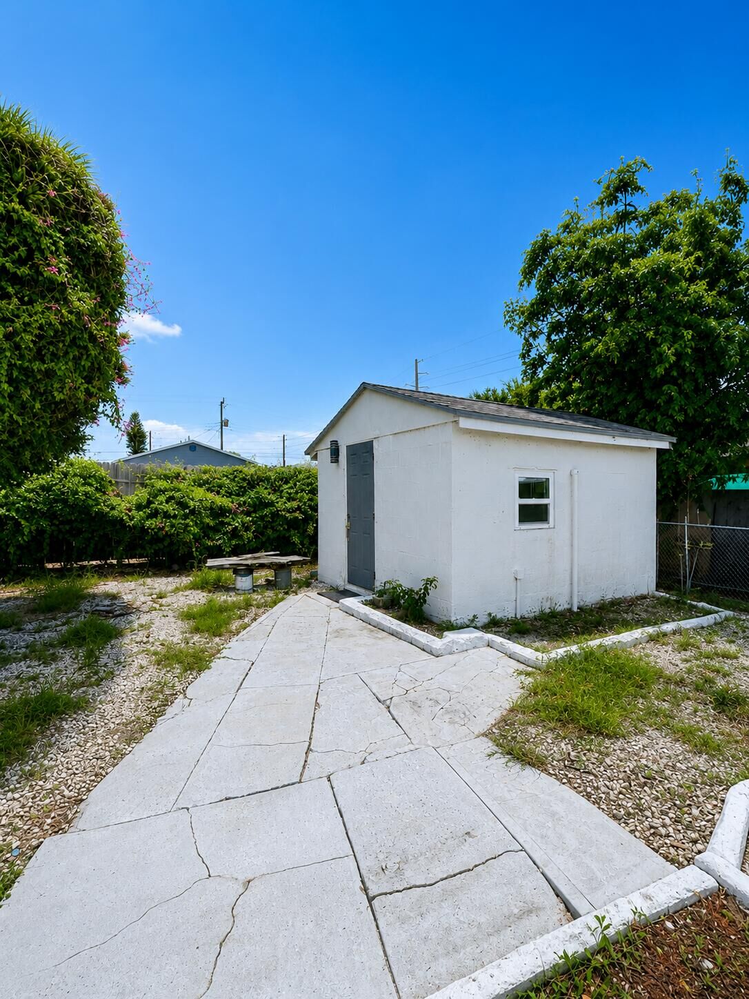 Property Photo:  173 W 16th Street  FL 33404 