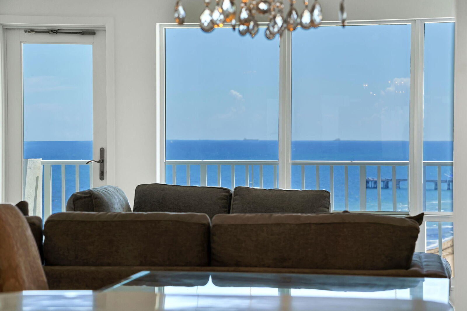 Property Photo: 750 N Ocean Boulevard 1502 FL 33062
