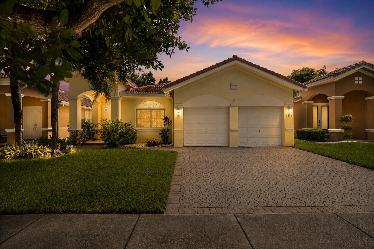Property Photo:  2311 SW 125th Avenue  FL 33027 