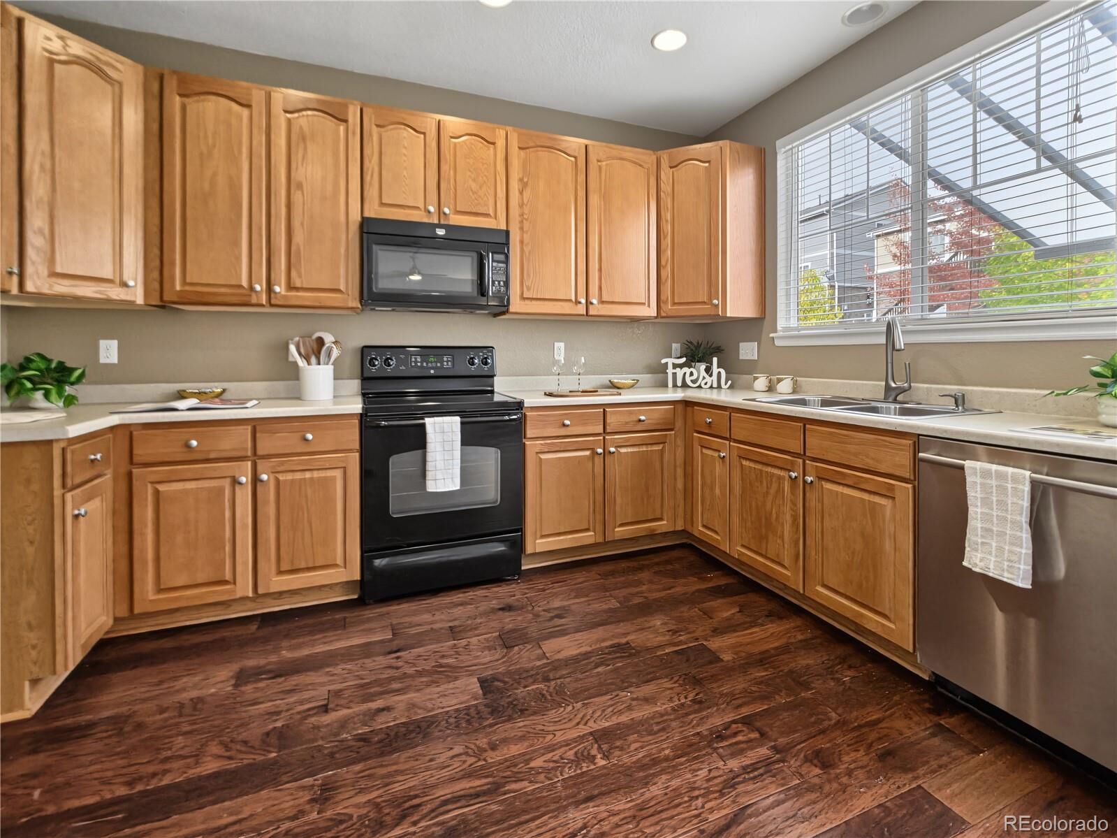 Property Photo:  6860 S Algonquian Court  CO 80016 