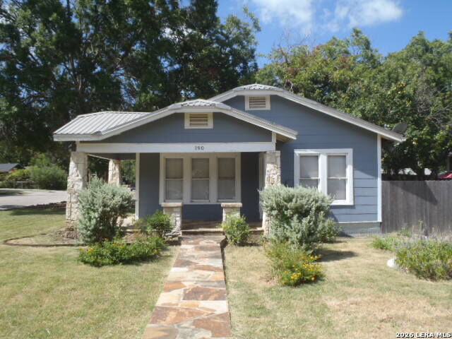 Property Photo: 190 S Chestnut Ave TX 78130