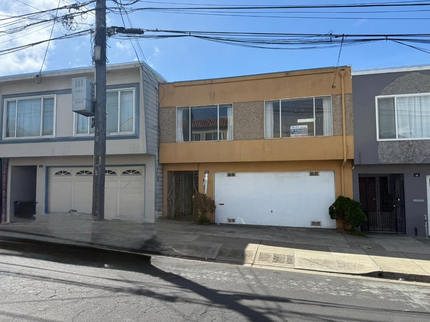 Property Photo: 60 East Moltke CA 94014