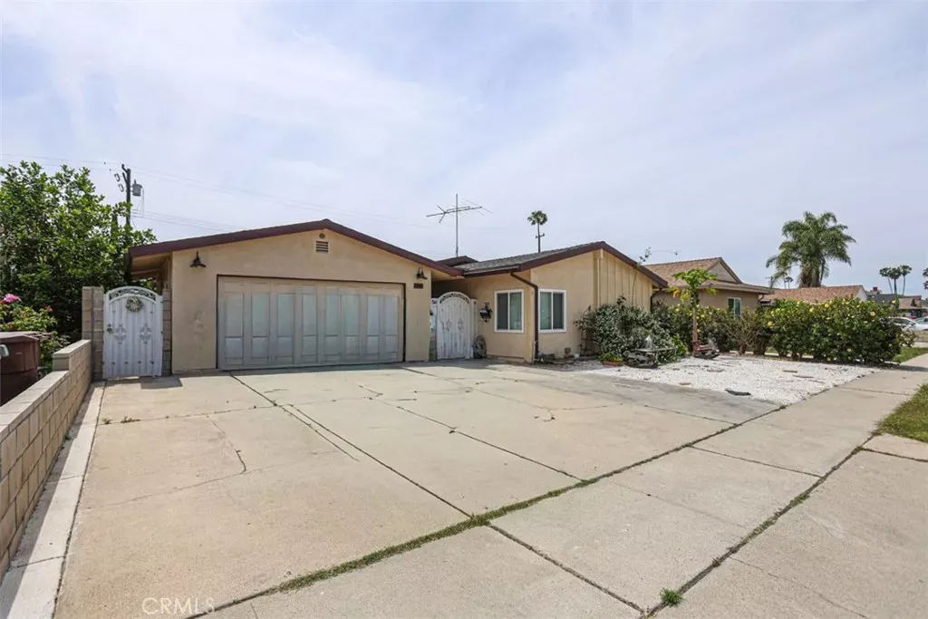 Property Photo:  1762 W Minerva  CA 92804 