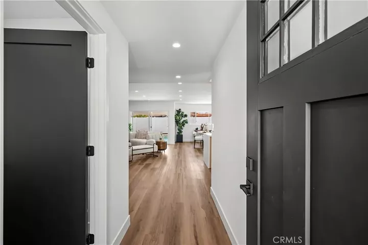 Property Photo:  6916 Bianca  CA 91406 
