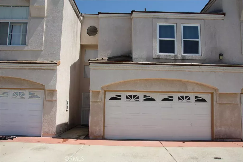 Property Photo:  3326 W Orange 106  CA 92804 