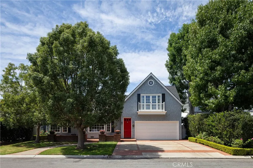 Property Photo: 333 Pirate Road CA 92663