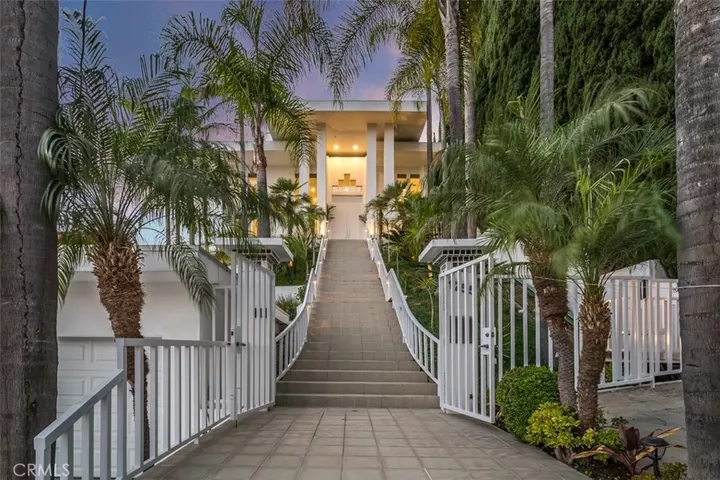Property Photo:  1255 Hilldale  CA 90069 