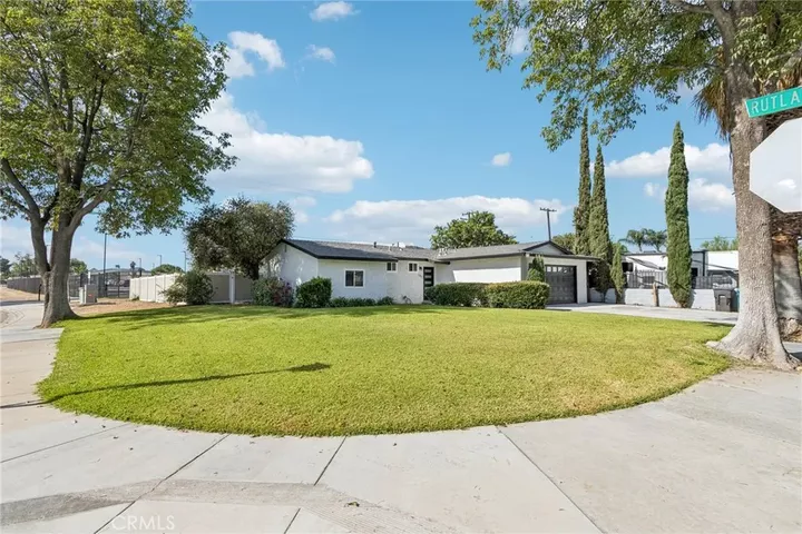 Property Photo: 8868 Randolph Street CA 92503