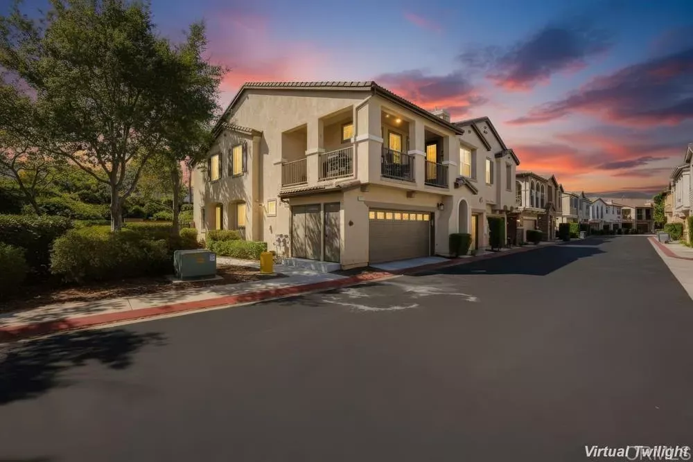 Property Photo: 42910 Avenida Amistad CA 92592