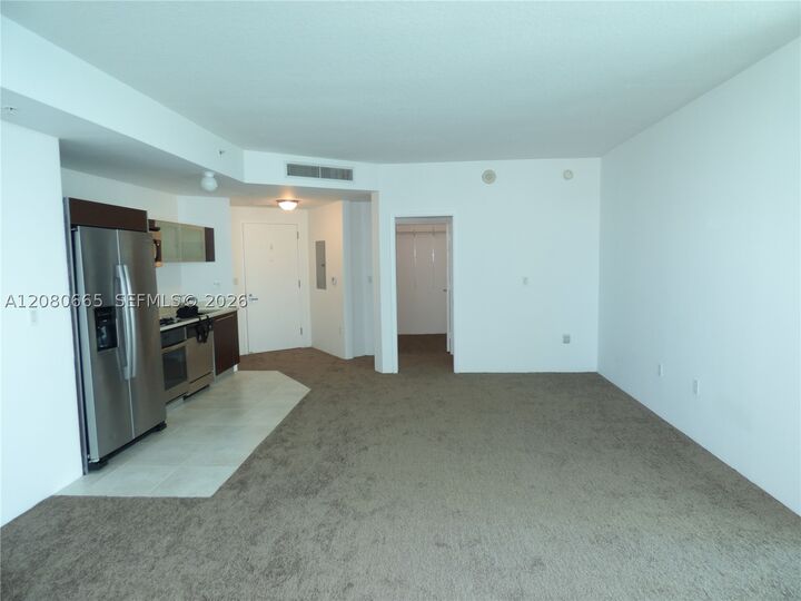 Property Photo: 1900 N Bayshore Dr 2905 FL 33132