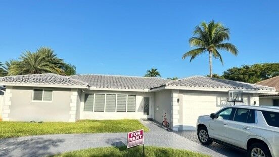 Property Photo:  3750 N 54th Ave  FL 33021 