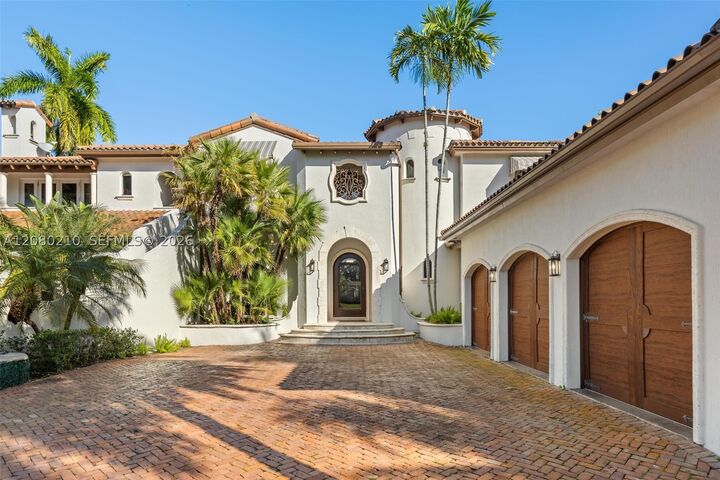 Property Photo:  11011 Marin Street  FL 33156 