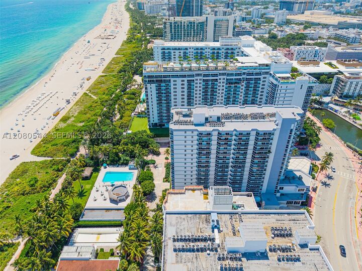 Property Photo:  2401 Collins Ave 712  FL 33140 