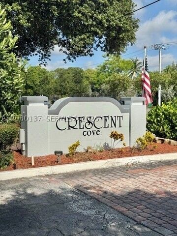 Property Photo:  8345 Coral Lake Mnr 8345  FL 33065 