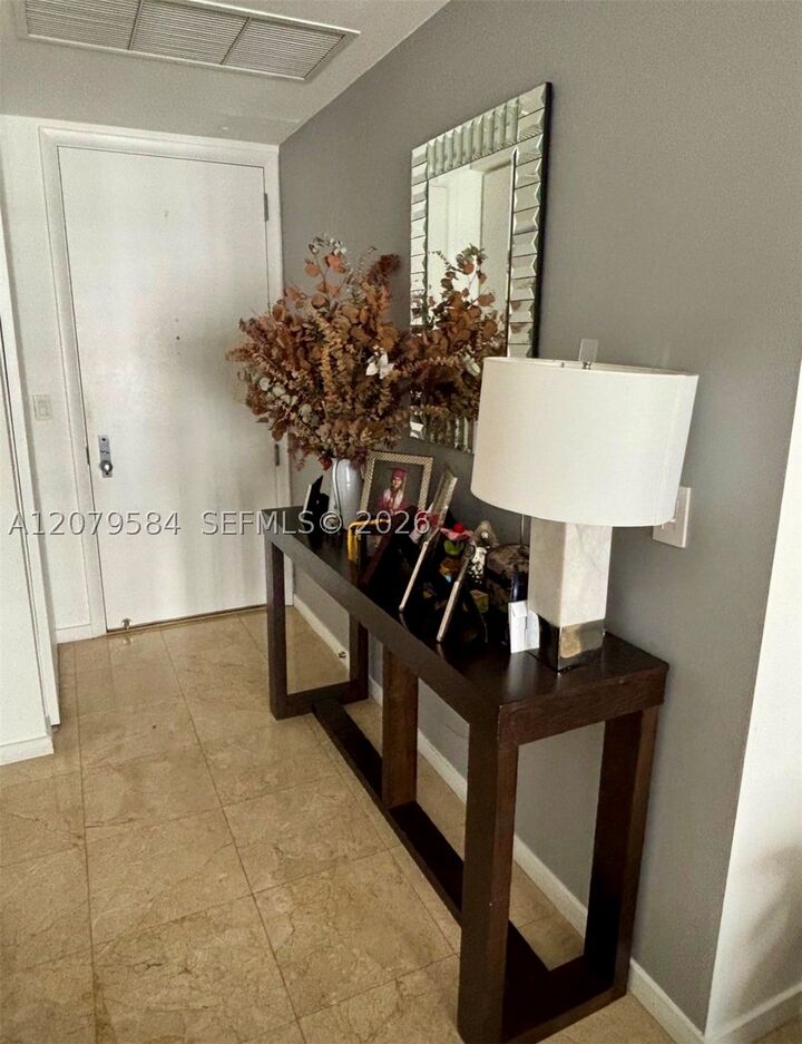 Property Photo:  801 Brickell Key Blvd 2110  FL 33131 