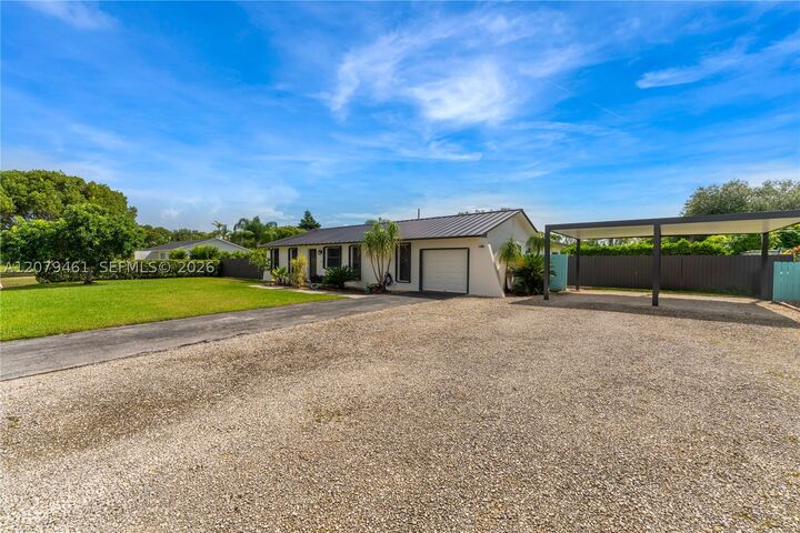 Property Photo: 32205 SW 199th Ct FL 33030