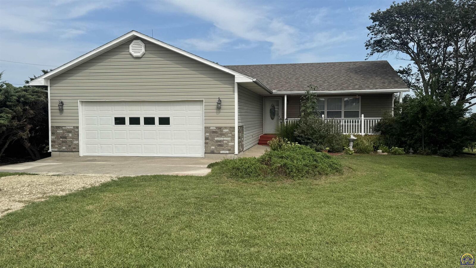 Property Photo:  5335 Sumner Ct  KS 66536 