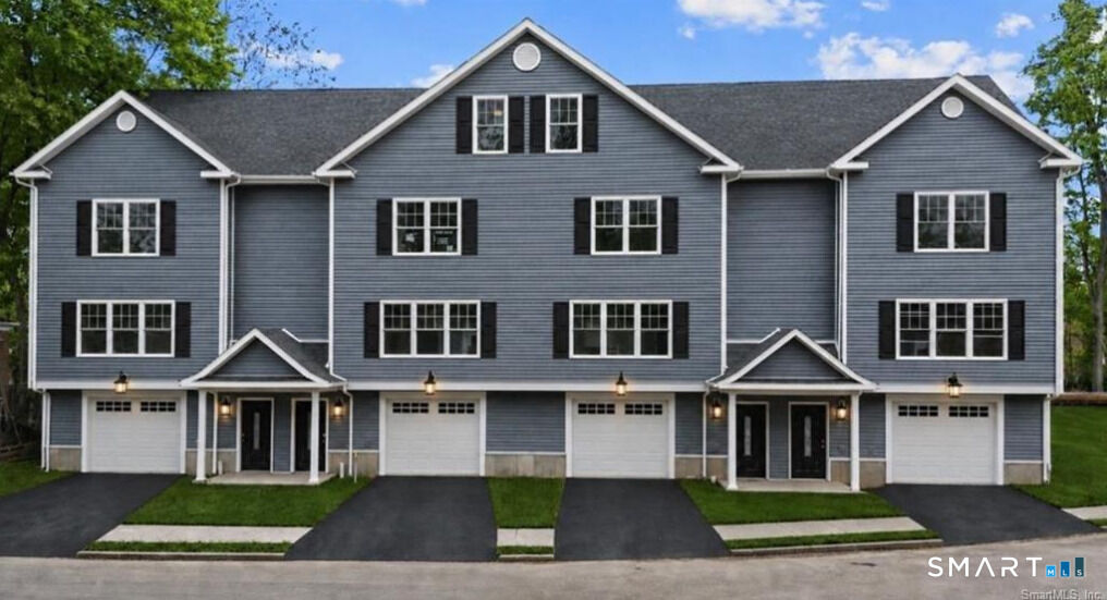 Property Photo:  15 Colby Court D  CT 06515 