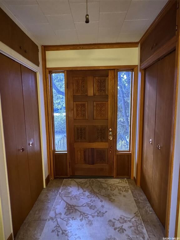 Property Photo:  1405 McTavish Street  SK S4T 3W3 