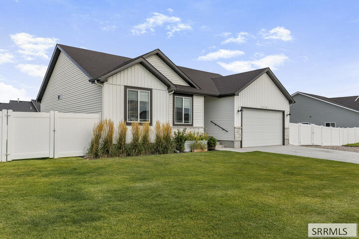 Property Photo:  4310 Ola Vista Avenue  ID 83401 