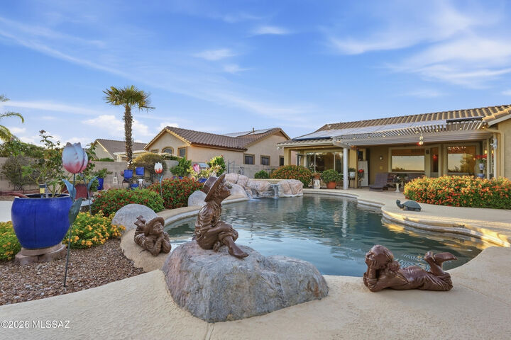 Property Photo: 1565 W Periwinkle Place AZ 85737