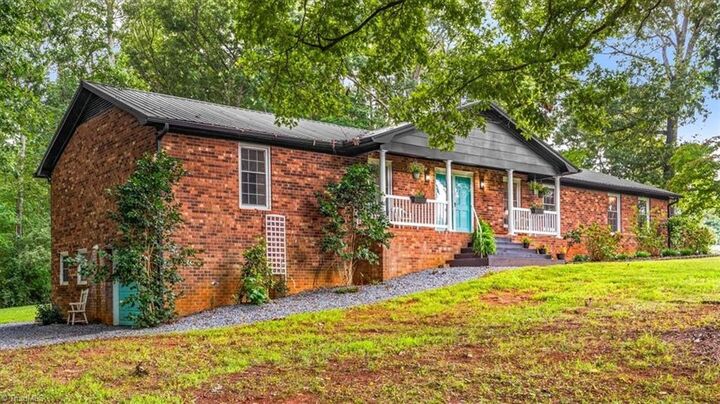 Property Photo:  681 Foxcroft Drive  NC 27292 