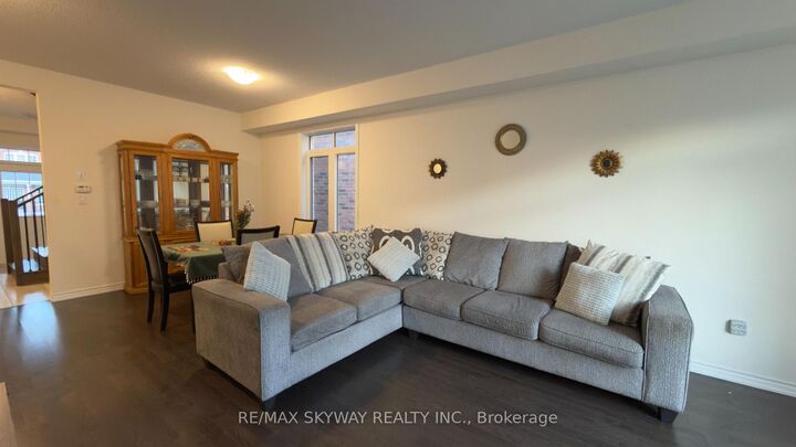 Photo de la propriété:  2170 Lozenby Street  ON L9S 0M9 