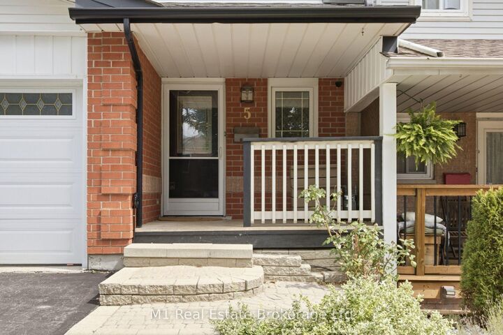 Property Photo:  5 Grandridge Crescent  ON N1H 8G1 