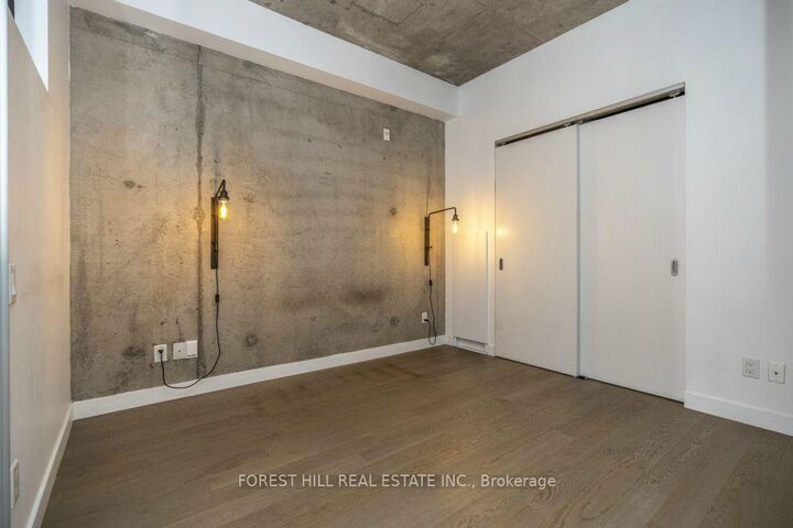 Property Photo:  25 Stafford Street 611  ON M5V 0G3 