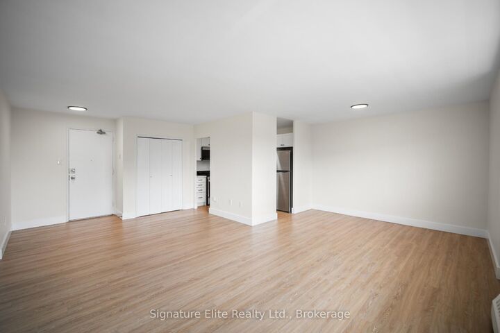 Property Photo:  10 Fontenay Court 407  ON M9A 4W3 