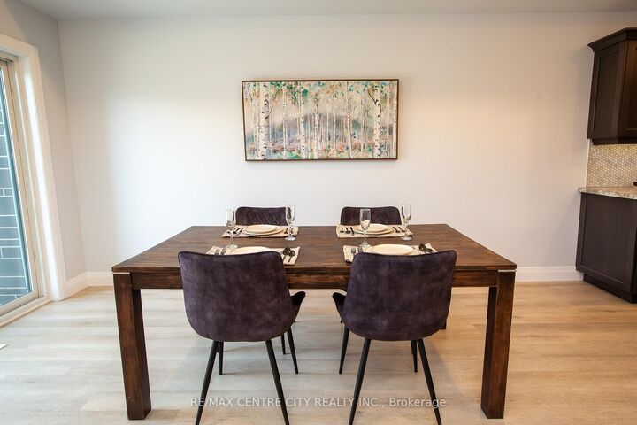 Property Photo:  275 James Street 21  ON N4X 0C2 